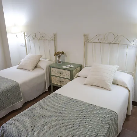 La Huerta De Los Nogales Feriested 3*