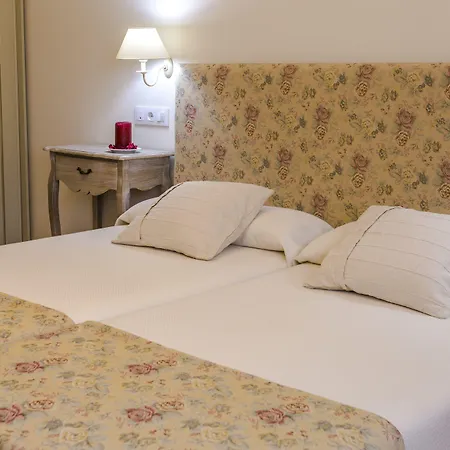 La Huerta De Nogales 3*