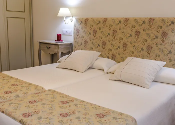 La Huerta De Nogales 3*